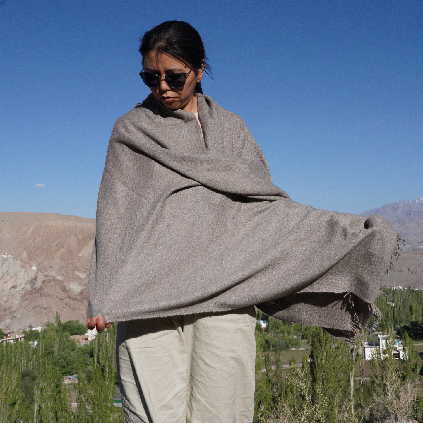 Grey-Toned Pashmina Shawl