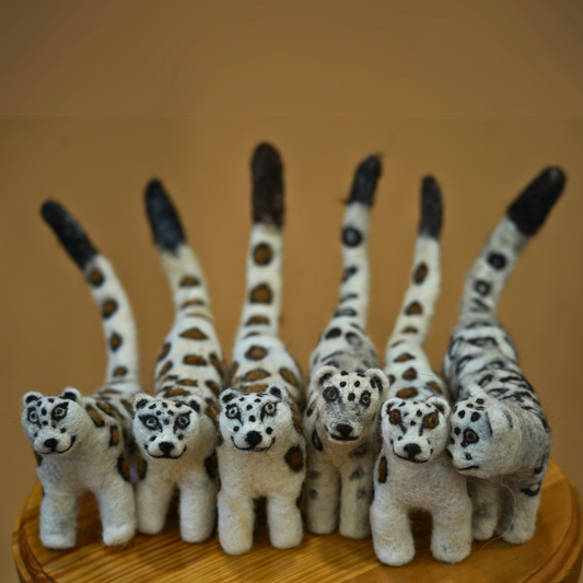 Snow Leopard – Needle-Felted by Ladakhi Farmers