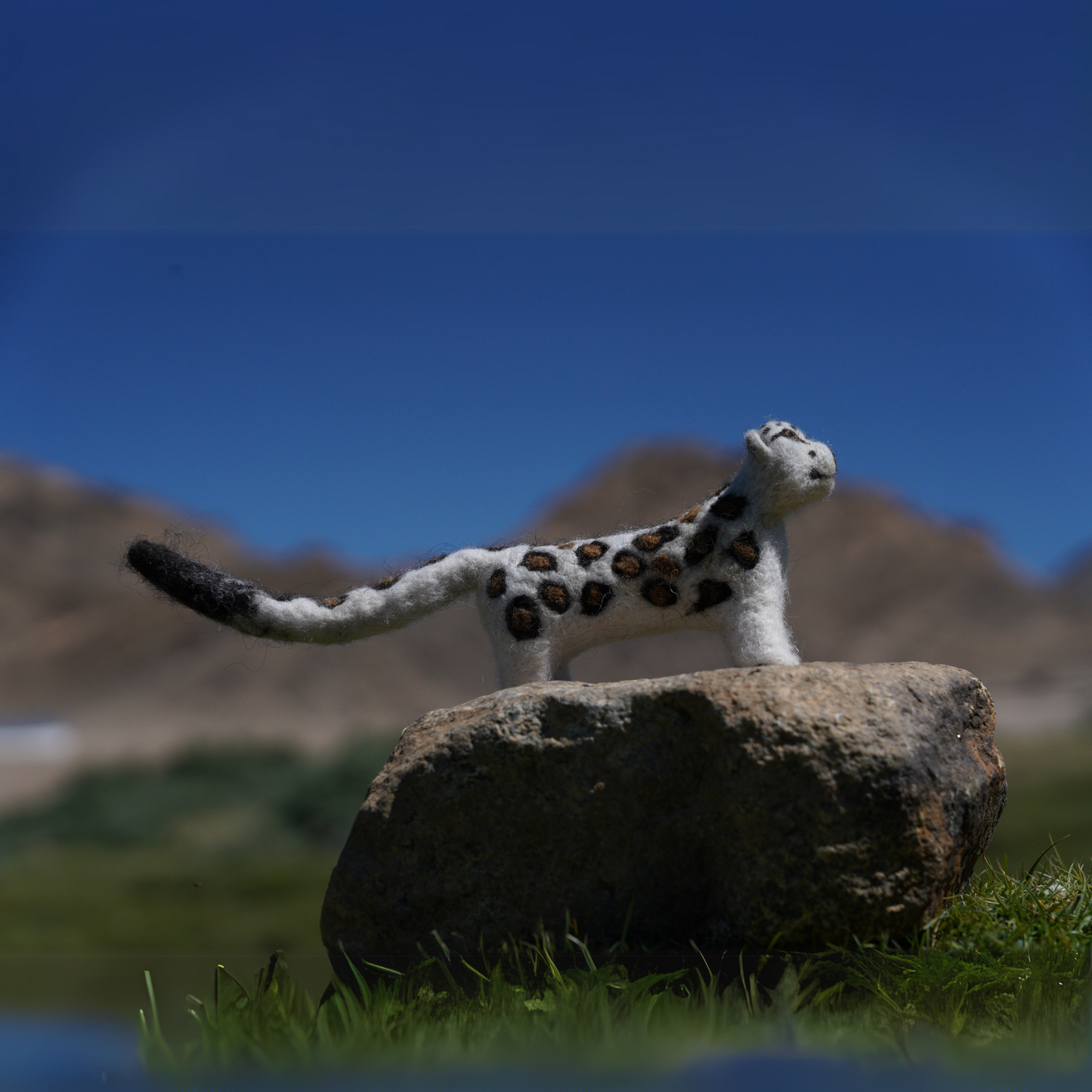 Snow Leopard – Needle-Felted by Ladakhi Farmers
